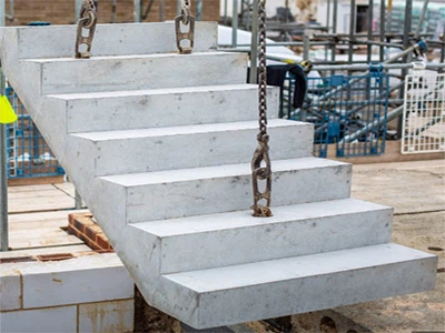 Comment installer une marche en béton préfabriqué